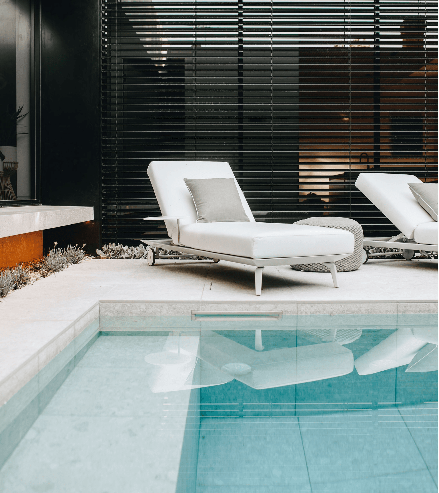 Palma_Pool_Surfaces_EcoOutdoor