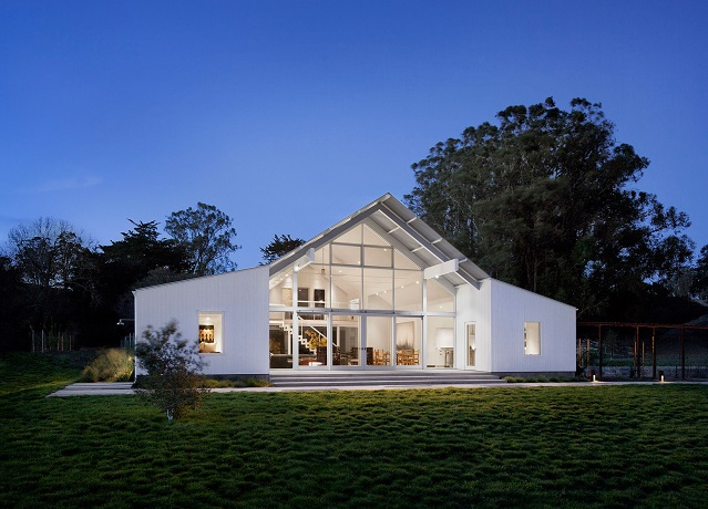 Hupomone Ranch by Turnbull Griffin Haesloop Architects. Photography: David Wakely.